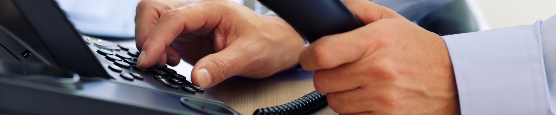 Susisiekite su mumis